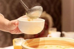 南方人饭前喝汤北方人饭后喝汤哪种更健康跟汤的品种有联系