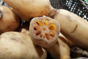 秋季吃藕润燥止渴可怎么才能煮出软糯口感呢烹饪方式很重要