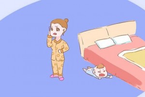 宝宝掉下床家长的一个动作会让宝宝再次受伤很多家长都做过