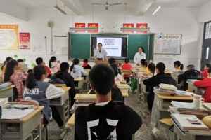 德阳市疾控开展9.28世界狂犬病宣传日进校园活动
