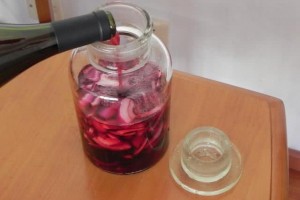 洋葱枸杞鱼胆都可以泡药酒吗辟谣喝错了当心食物中毒 洋葱枸杞鱼胆都可以泡药酒吗辟谣喝错了当心食物中毒