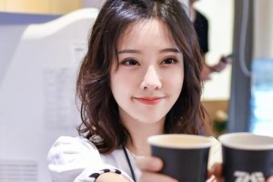 冯提莫不再是网红主播微博认证公布身份网友野心不小 冯提莫不再是网红主播微博认证公布身份网友野心不小