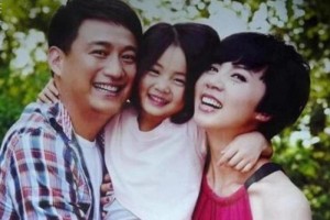 中学生禁止染发13岁黄多多剪去黄发后酷似孙莉复制粘贴 中学生禁止染发13岁黄多多剪去黄发后酷似孙莉复制粘贴