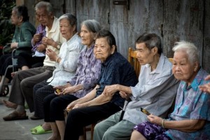 中国人预期寿数77岁但预期健康缺乏69岁怎么安享晚年呢