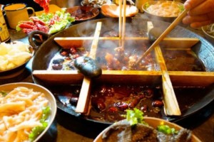 吃火锅时能够自带食材吗火锅店服务员能够可是有必要先签协议 吃火锅时能够自带食材吗火锅店服务员能够可是有必要先签协议