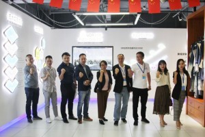 湖南省邵阳县领导一行到访众衣联深度了解职业供应链服务 湖南省邵阳县领导一行到访众衣联深度了解职业供应链服务