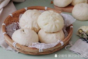 蒸包子不必先发面依照我的办法想吃随时包真简略 蒸包子不必先发面依照我的办法想吃随时包真简略