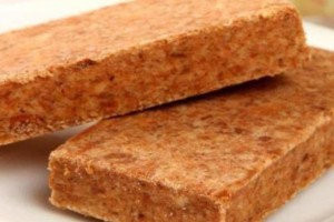 军用压缩饼干真能抗饿48小时放沸水煮开后才知道本相是什么 军用压缩饼干真能抗饿48小时放沸水煮开后才知道本相是什么