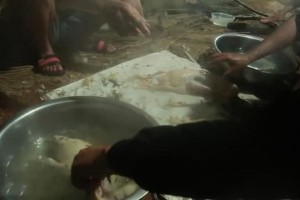 越南人聚餐鸭肉摆满一桌最终压轴菜上桌网友笑了
