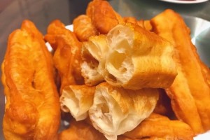 家里有面粉别再包饺子了这做法更香金黄酥脆全家都爱吃