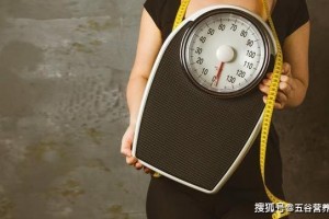 肚子鼓鼓像怀孕迟早喝一杯它刮油燃脂瘦身事半功倍 肚子鼓鼓像怀孕迟早喝一杯它刮油燃脂瘦身事半功倍
