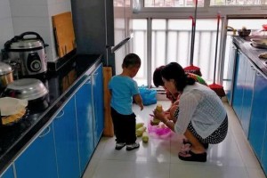 东北小伙接丈母娘小住成果餐桌上变了样现在有家不肯回 东北小伙接丈母娘小住成果餐桌上变了样现在有家不肯回