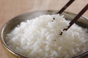 焖米饭时万万不可直接加水煮教你一招米饭粒粒清楚还香软 焖米饭时万万不可直接加水煮教你一招米饭粒粒清楚还香软