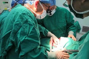 河南省胸科医院一场胸怀联合手术处理患者两大难题 河南省胸科医院一场胸怀联合手术处理患者两大难题
