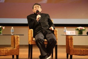 68岁聂卫平患癌症原因有4个抽烟喝酒喜食螃蟹一顿吃13只 68岁聂卫平患癌症原因有4个抽烟喝酒喜食螃蟹一顿吃13只