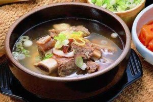 家常排骨汤的几种做法汤美味美养分丰厚天天不重样 家常排骨汤的几种做法汤美味美养分丰厚天天不重样