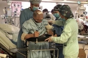 中西医结合99岁重症患者重获重生 中西医结合99岁重症患者重获重生