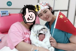 托起生命的第一人守望生命花开她们值得被正名 托起生命的第一人守望生命花开她们值得被正名